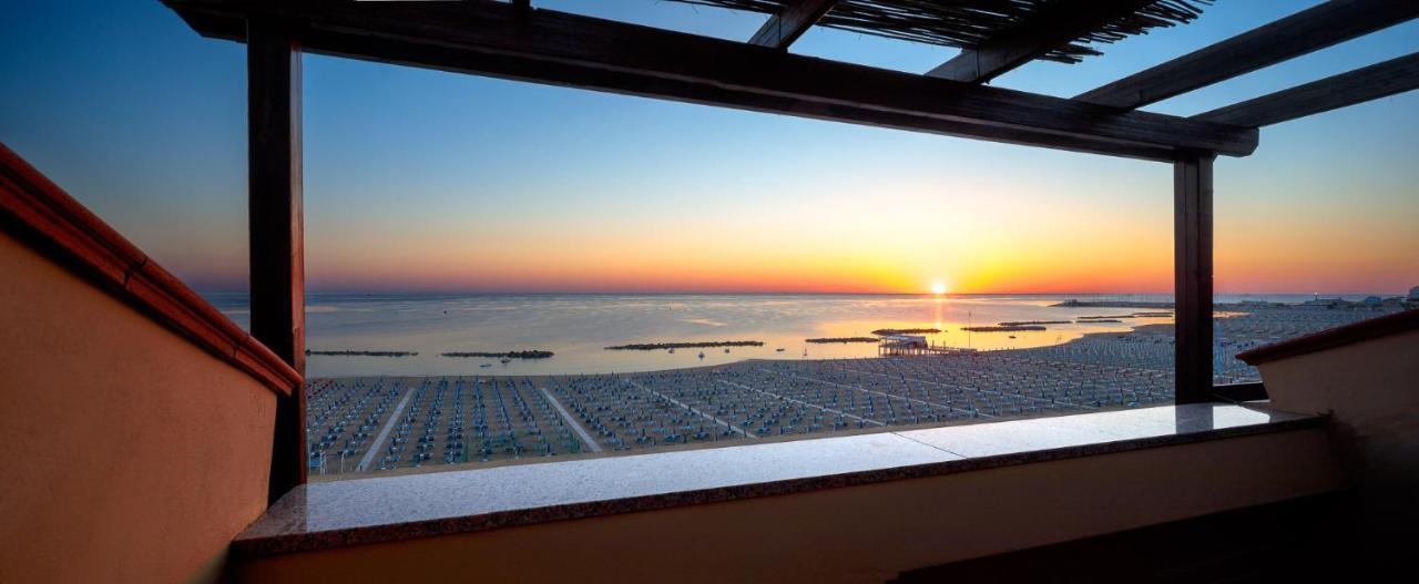 Rex Residence Hotel Cattolica Kültér fotó