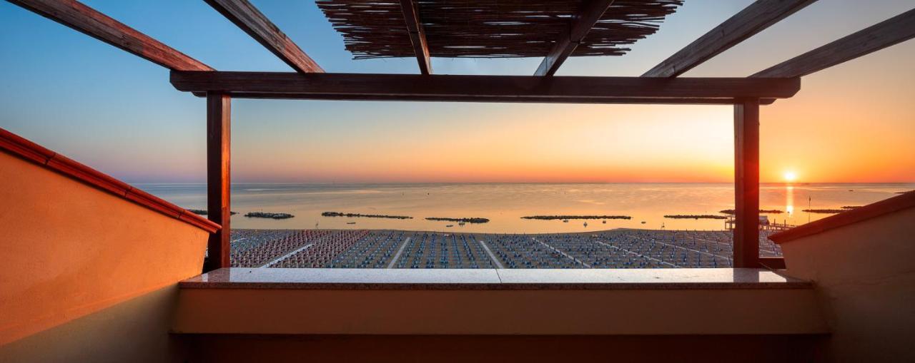 Rex Residence Hotel Cattolica Kültér fotó