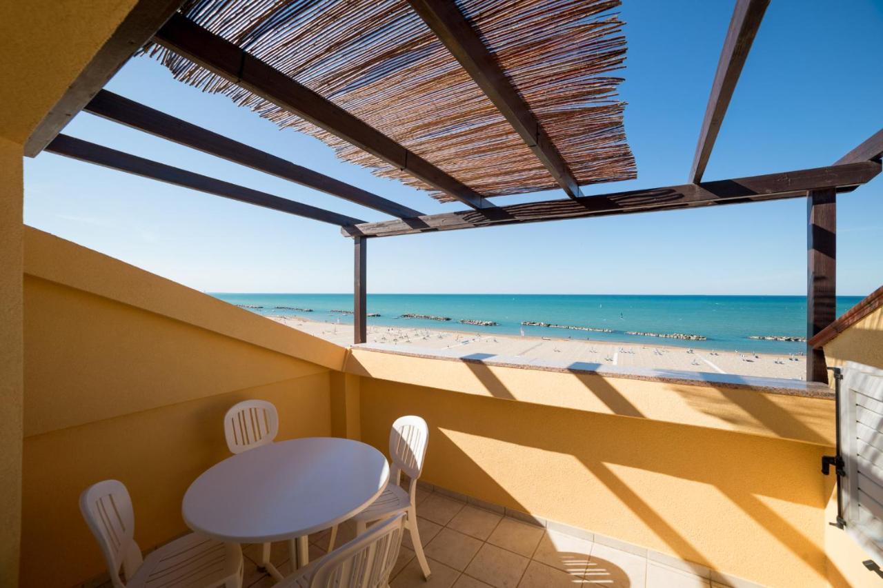 Rex Residence Hotel Cattolica Kültér fotó