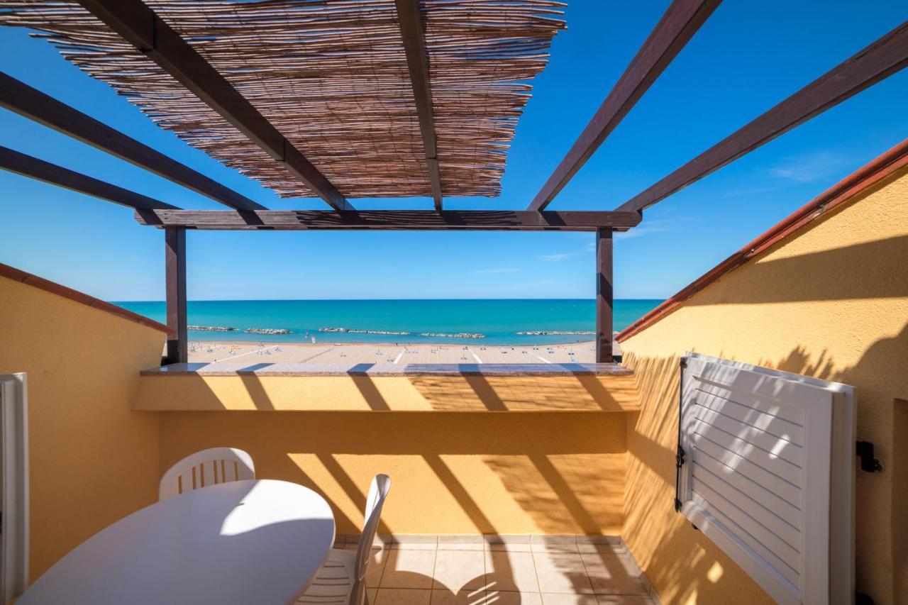 Rex Residence Hotel Cattolica Kültér fotó