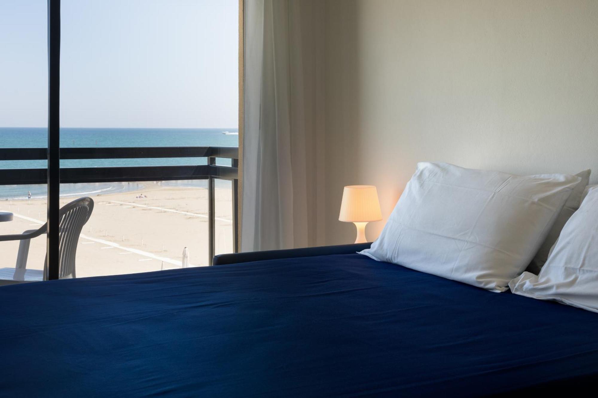 Rex Residence Hotel Cattolica Kültér fotó